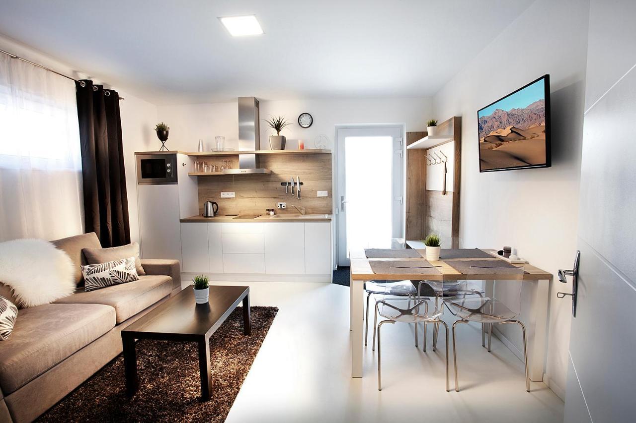 Apartmany Ladná Extérieur photo